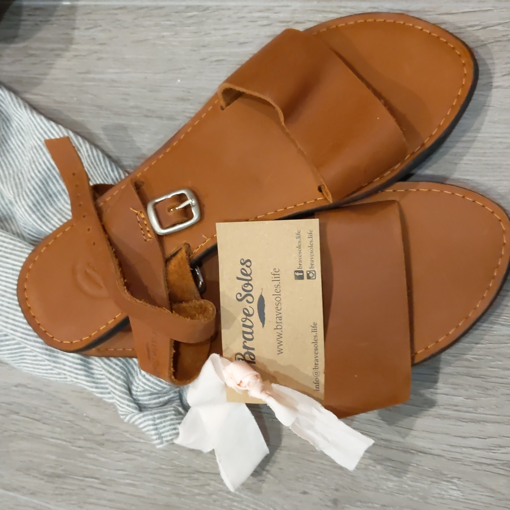 Brave Soles sandals size 38